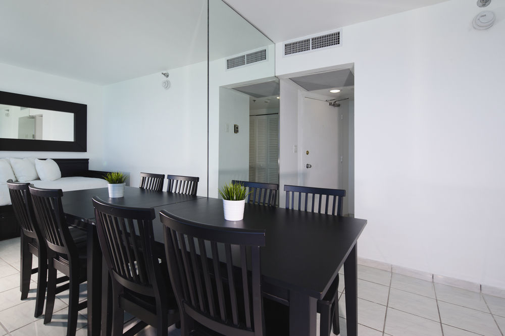 Castle Beach By New Point Miami Hotel Miami Beach Exterior photo