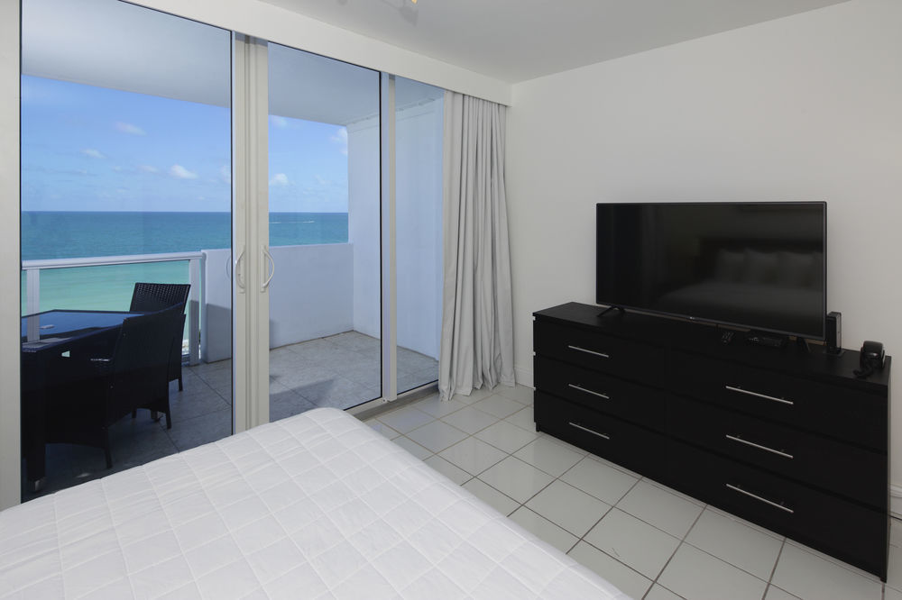 Castle Beach By New Point Miami Hotel Miami Beach Exterior photo